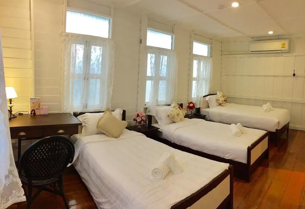 Baankachitpan Bangkok Hotel Esterno foto