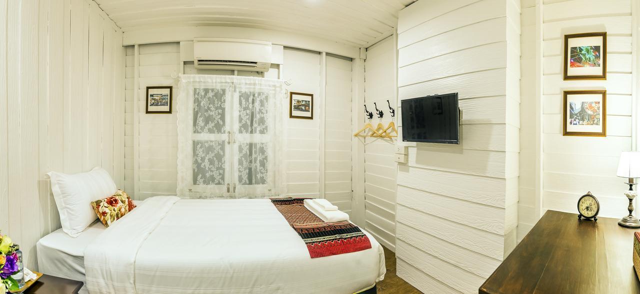 Baankachitpan Bangkok Hotel Esterno foto