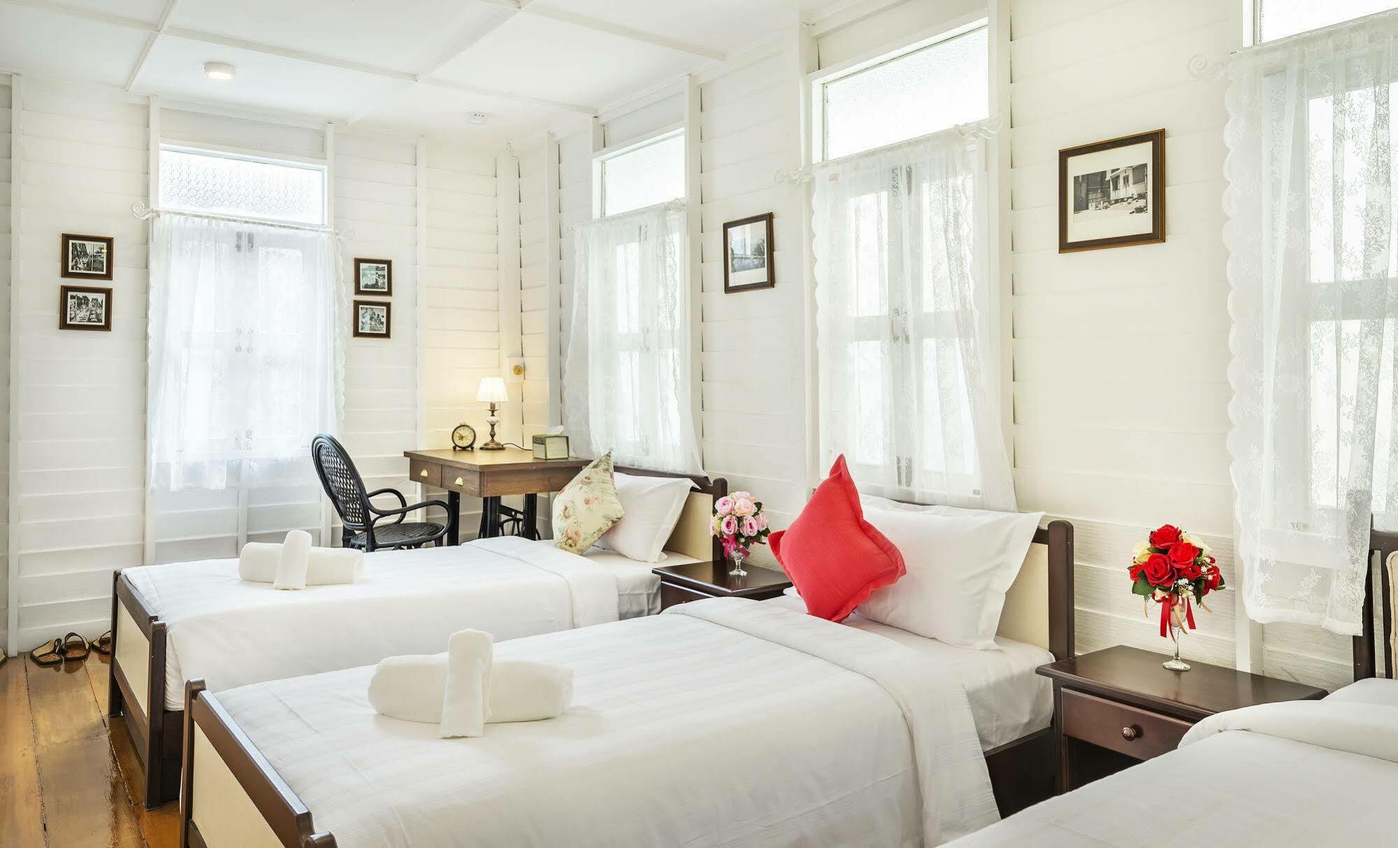 Baankachitpan Bangkok Hotel Esterno foto